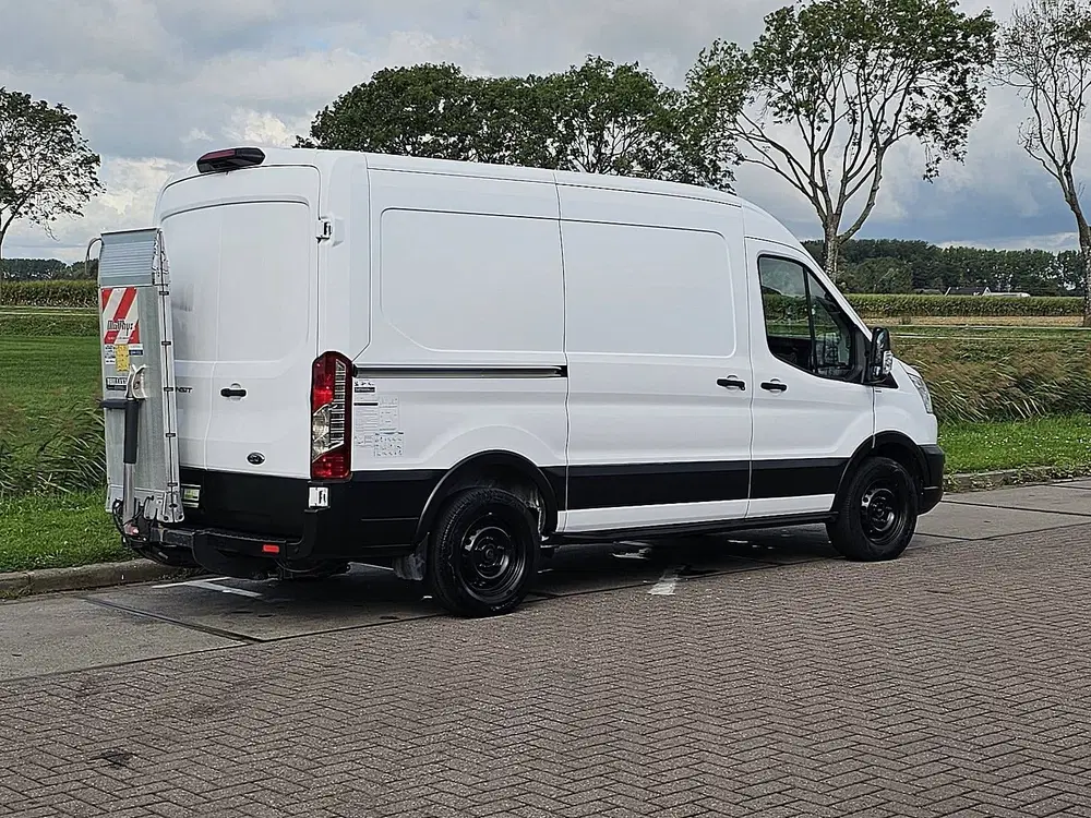 Ford Transit 350 2.0 TDCI L2H2 Trend AWD Cruise control uit 2022, foto 3