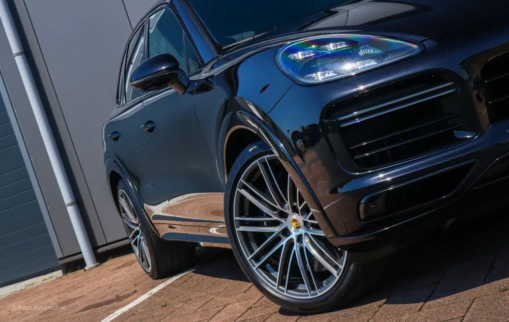 Porsche Cayenne 4.0 Turbo S E-Hybrid uit 2021, foto 7