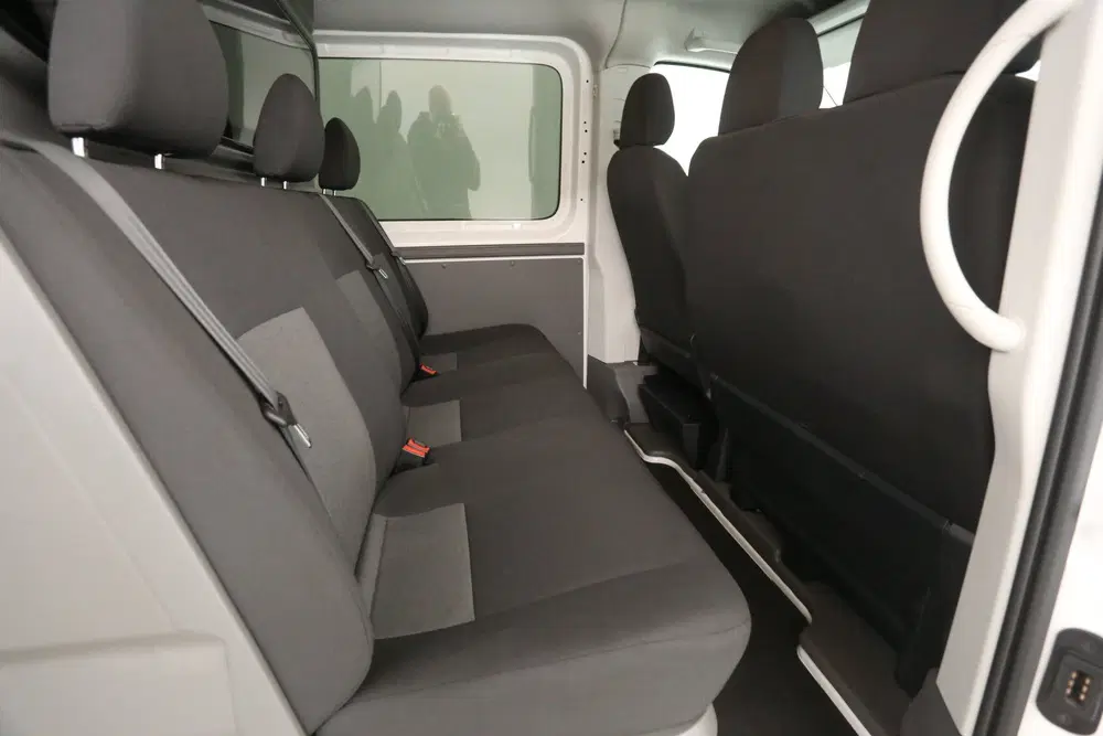 Volkswagen Crafter 2.0 TDI 140PK L3H2 uit 2022, foto 3