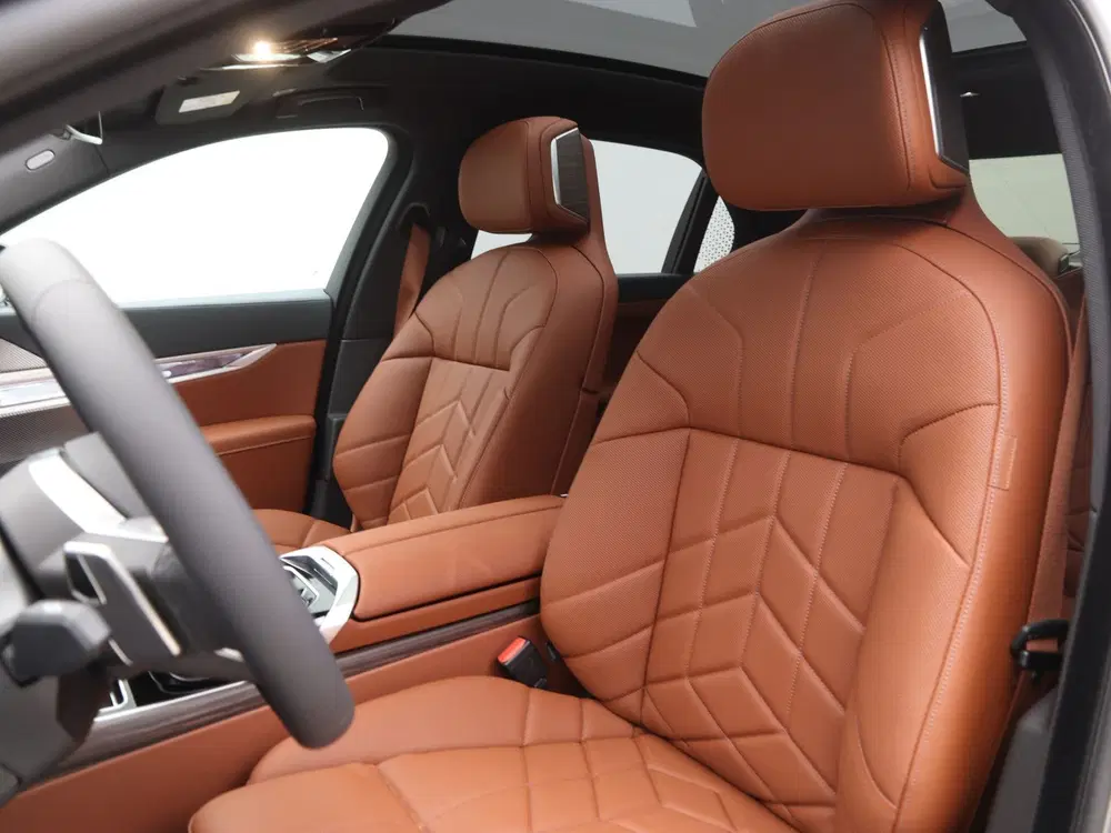 BMW i7 eDrive50 106 kWh Privilege Edition (bj 202 uit 2026, foto 12