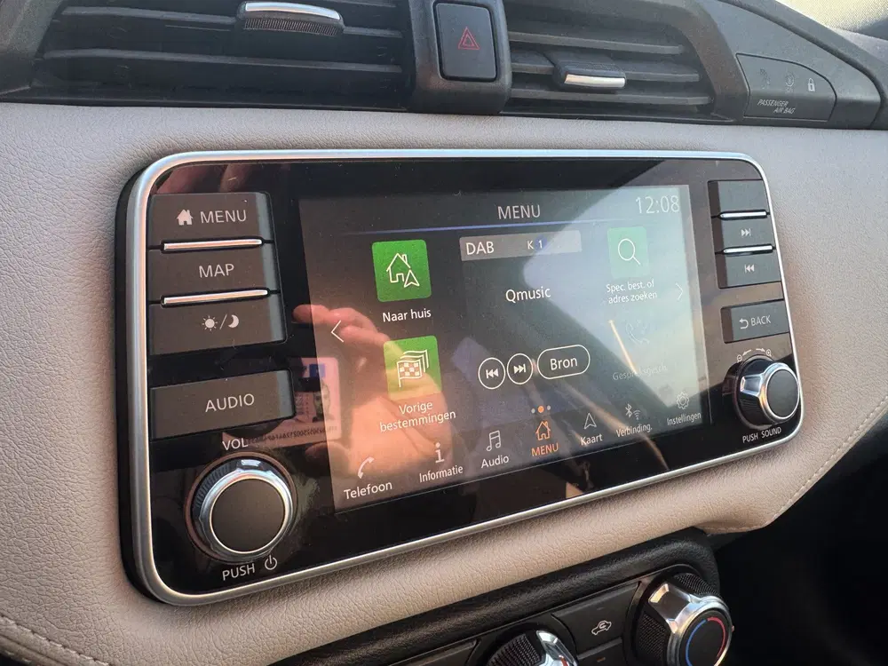 Nissan Micra 1.0 IG-T N-Design Navigatie uit 2023, foto 14