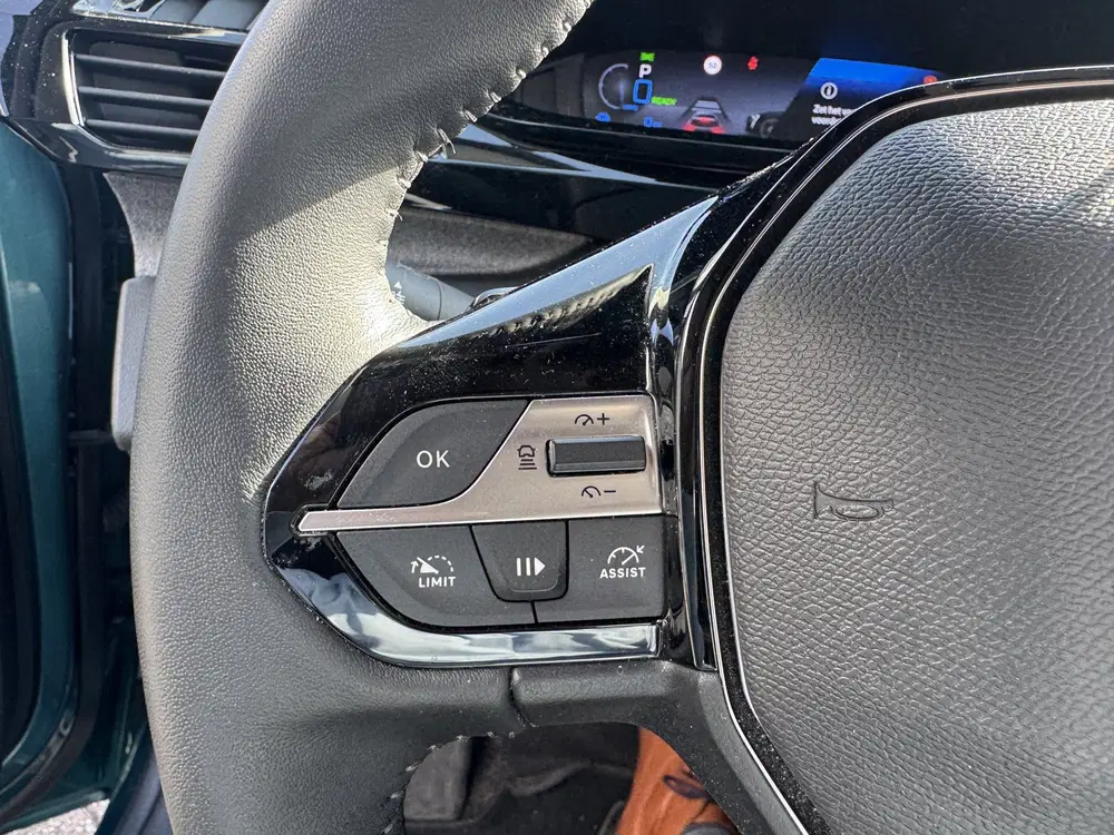 Peugeot 308 1.6 Plug In Hybrid 180 Allure Pack Busines uit 2023, foto 15