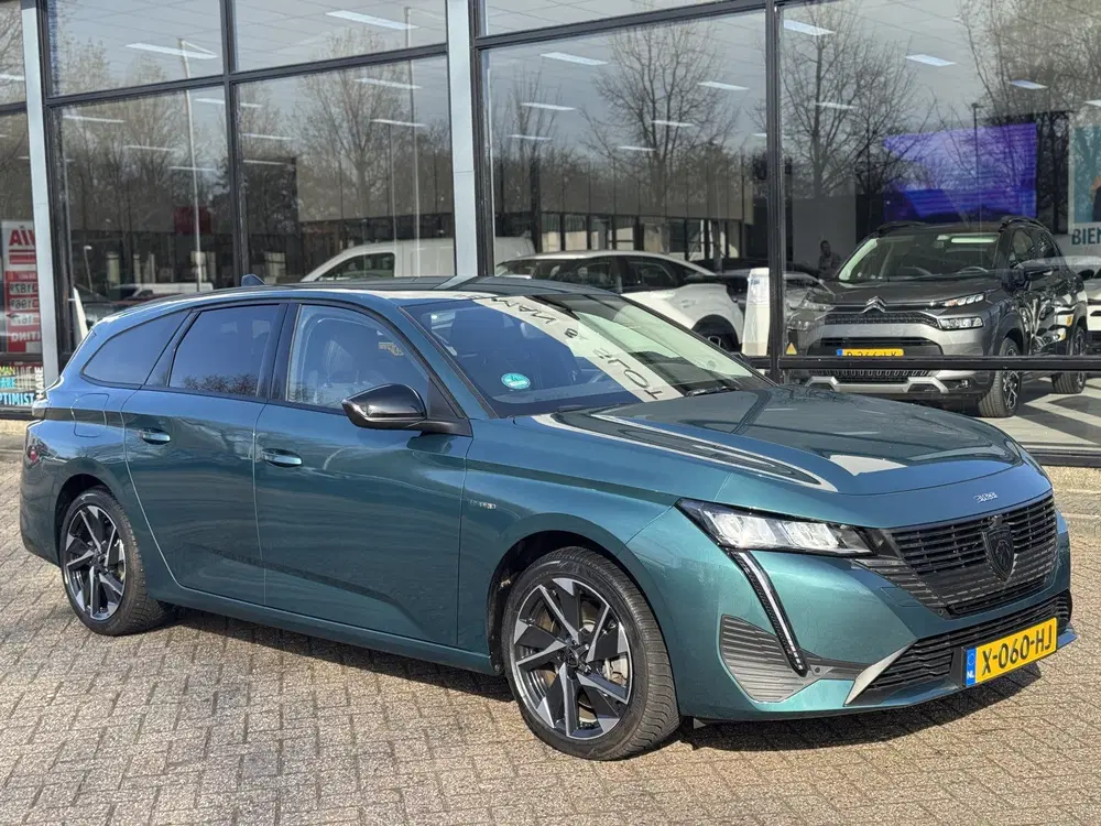 Peugeot 308 1.6 Plug In Hybrid 180 Allure Pack Busines uit 2023, foto 3