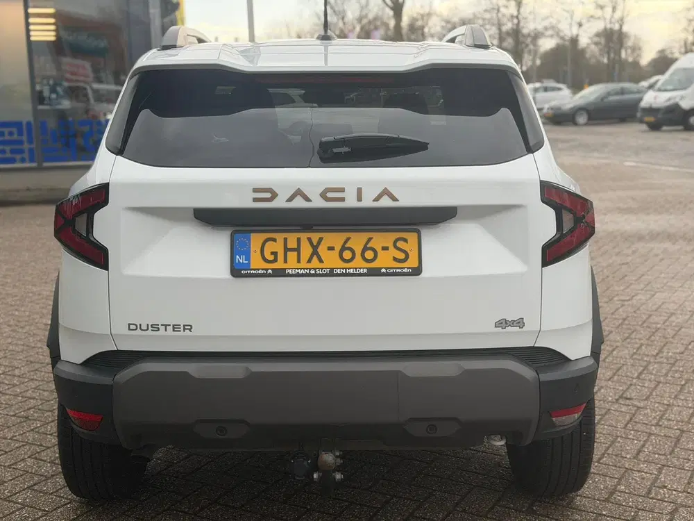 Dacia Duster 1.2 TCe 130 mild hybrid 4x4 Extreme Trekha uit 2024, foto 6