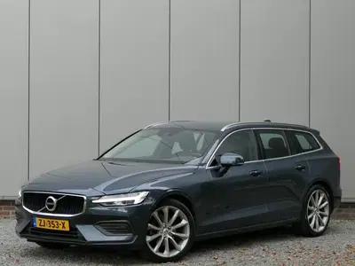 Volvo V60 2.0 T4 AUT Momentum 12 MND garantie DAB+ uit 2019