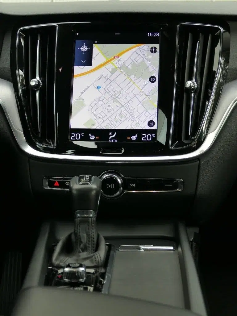 Volvo V60 2.0 T4 AUT Momentum 12 MND garantie DAB+ uit 2019, foto 11