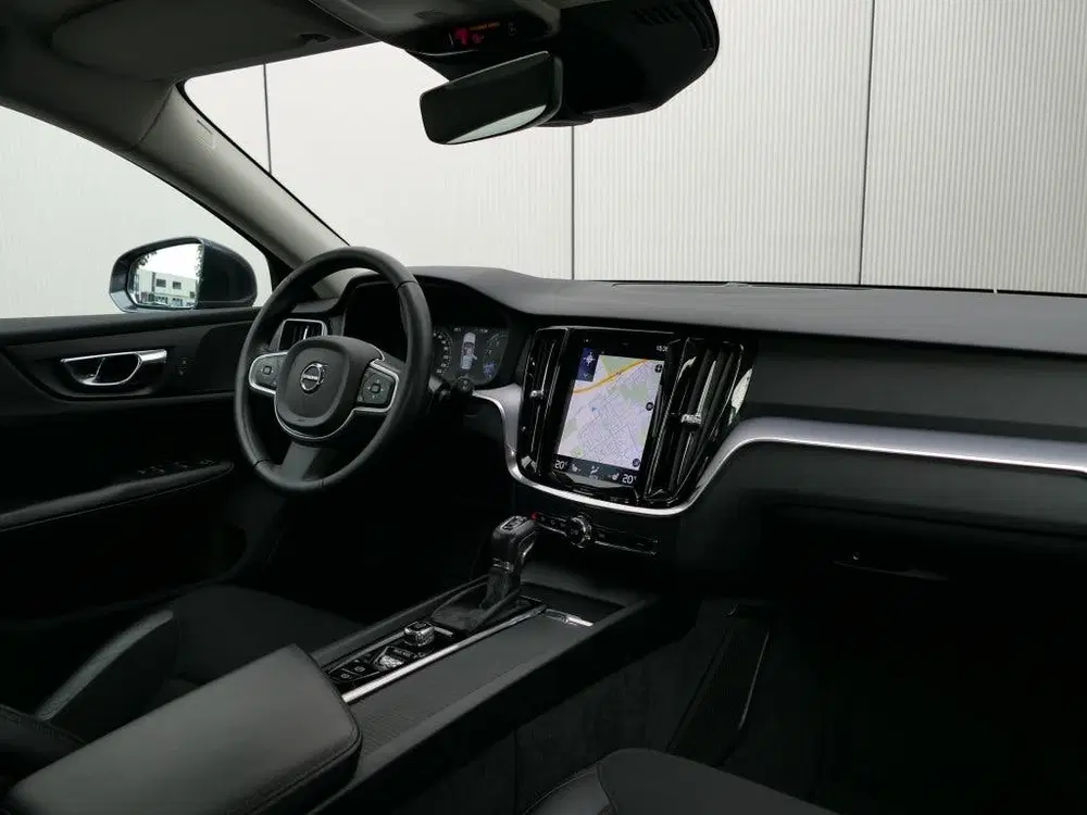 Volvo V60 2.0 T4 AUT Momentum 12 MND garantie DAB+ uit 2019, foto 3