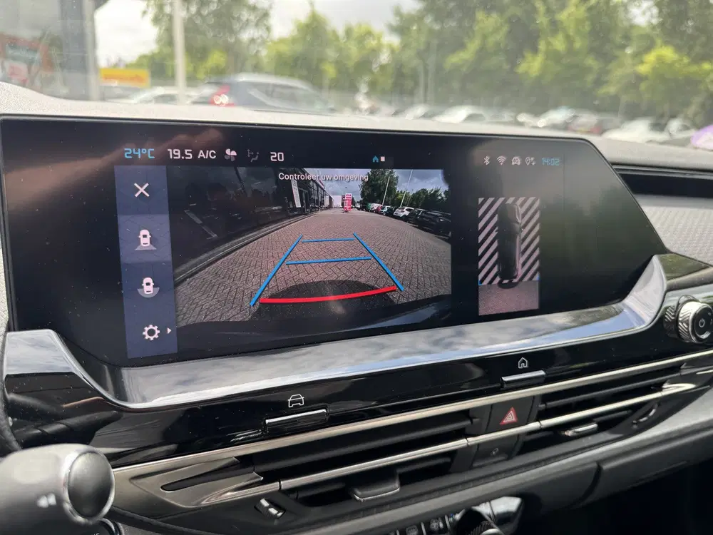 Citroën C5 X 1.6 Plug-in Hybrid 225 Plus Camera uit 2022, foto 10