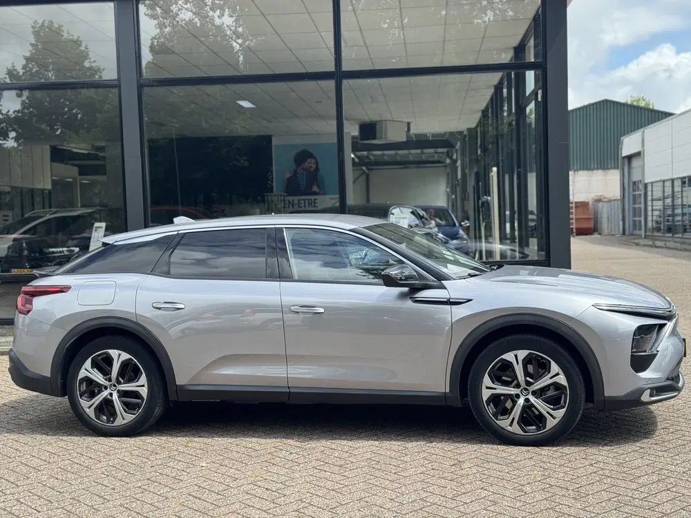 Citroën C5 X 1.6 Plug-in Hybrid 225 Plus Camera uit 2022, foto 4