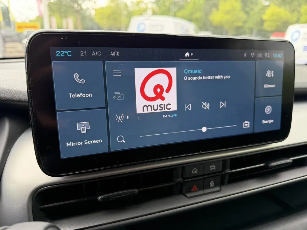 Jeep Avenger Summit 54 kWh Navigatie uit 2024, foto 10