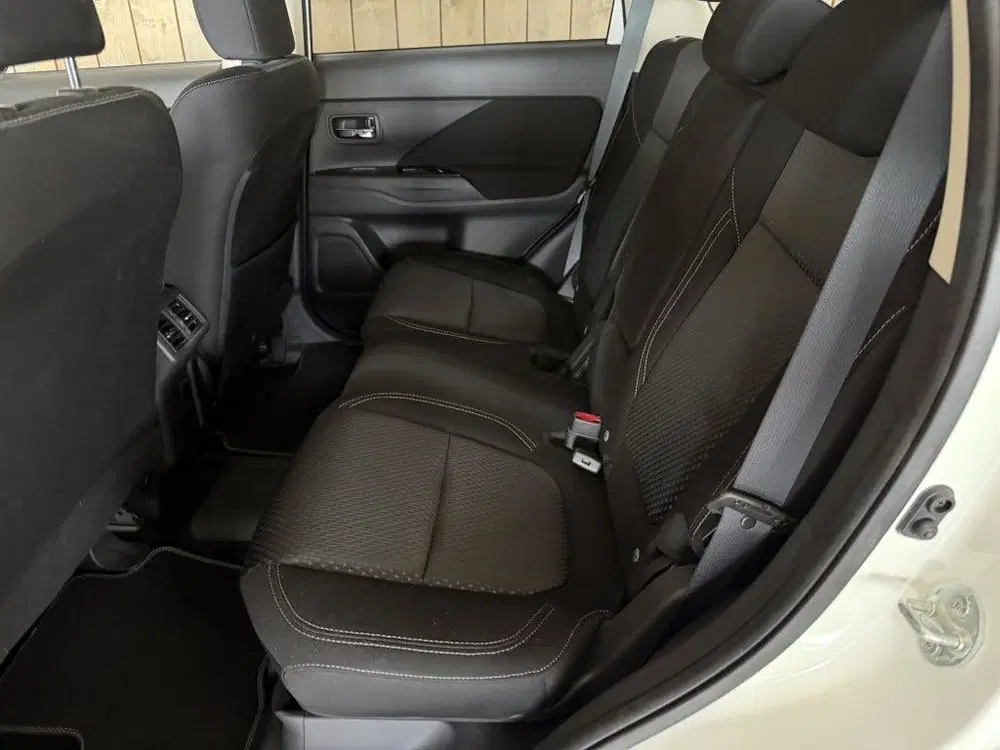 Mitsubishi Outlander 2.4 PHEV Pure (bj 2021 uit 2021, foto 7