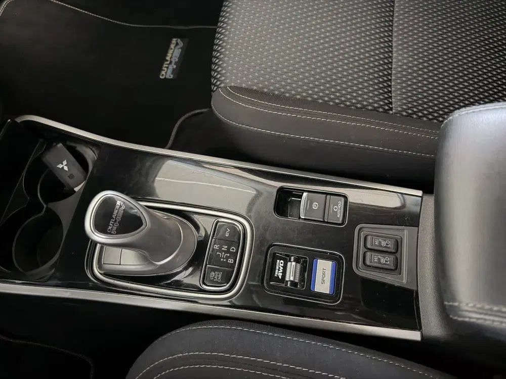 Mitsubishi Outlander 2.4 PHEV Pure (bj 2021 uit 2021, foto 8