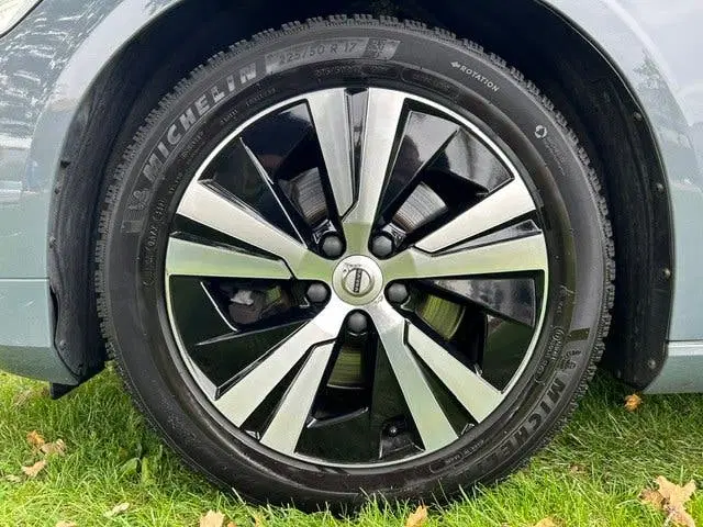 Volvo V60 2.0 B3 Momentum Thunder Grey Met. Leder uit 2022, foto 11