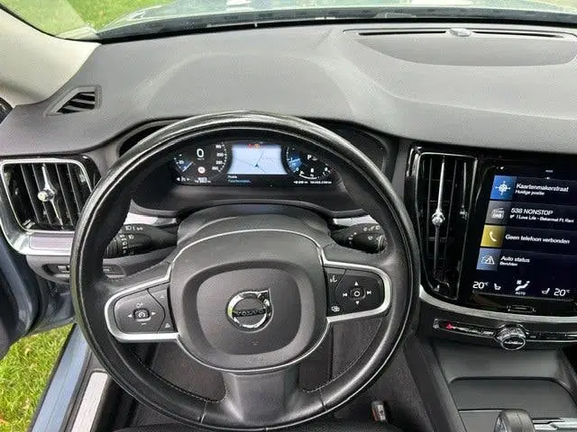 Volvo V60 2.0 B3 Momentum Thunder Grey Met. Leder uit 2022, foto 15