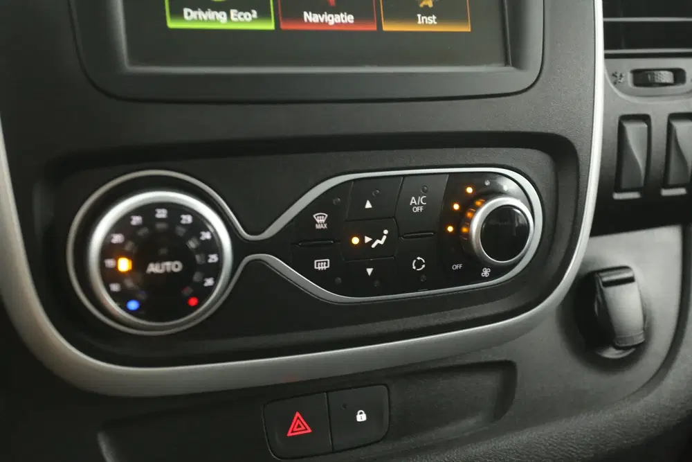 Renault Trafic 2.0 dCi 145PK T29 L2H1 uit 2020, foto 15
