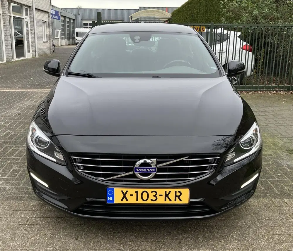 Volvo S60 Automaat Leder LM Navi uit 2019, foto 2