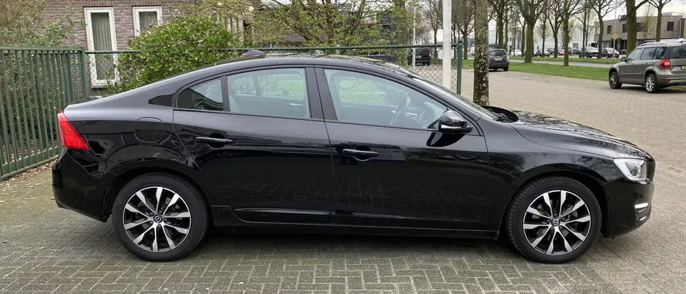 Volvo S60 Automaat Leder LM Navi uit 2019, foto 4