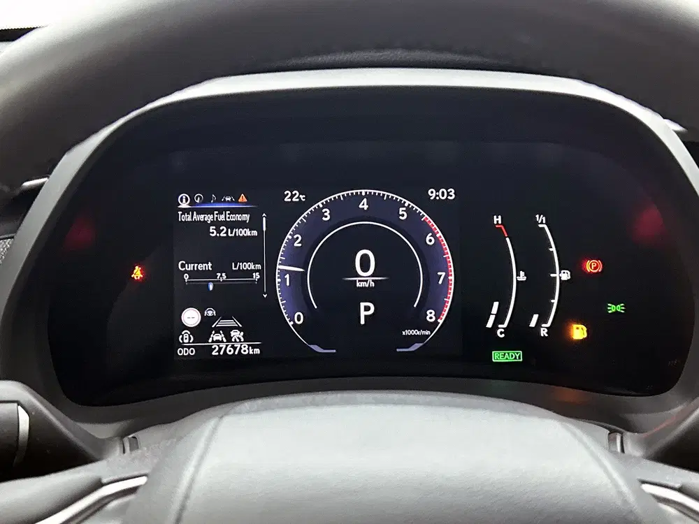 Lexus LBX 2WD uit 2024, foto 5