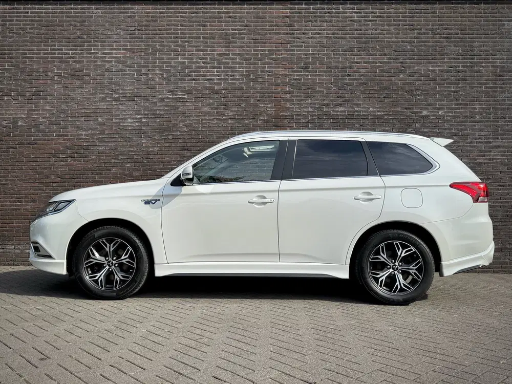 Mitsubishi Outlander PHEV uit 2019, foto 5