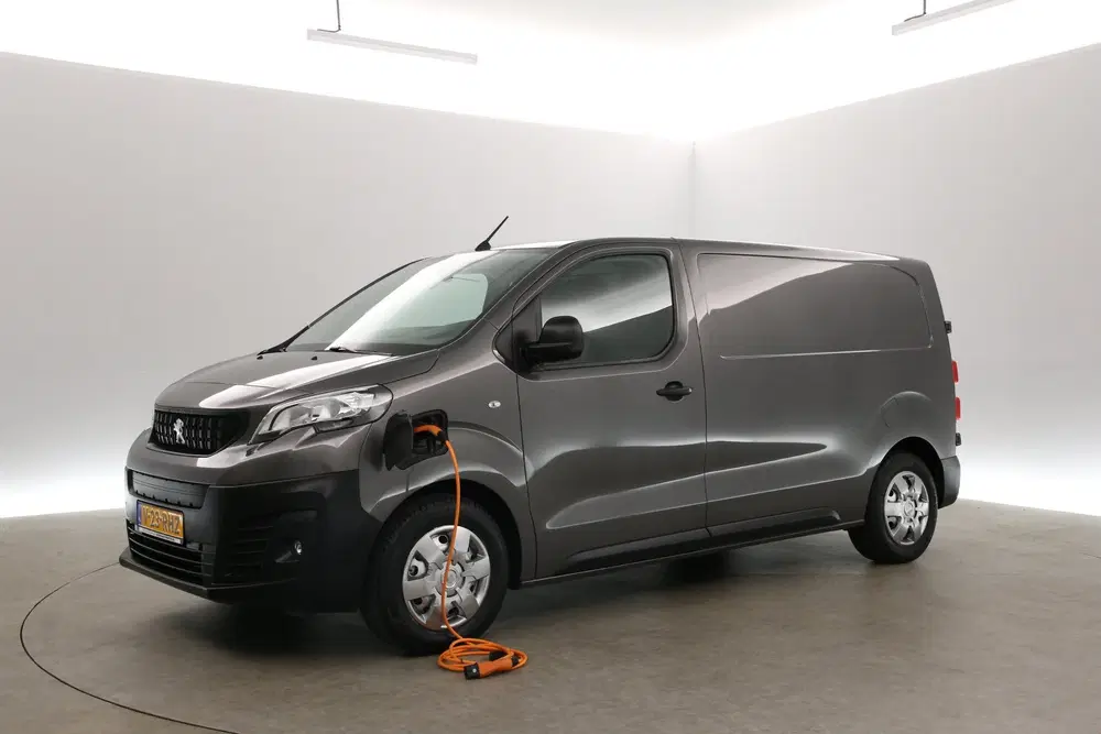 Peugeot Expert 75 kWh Long Range L2H1 uit 2022, foto 10
