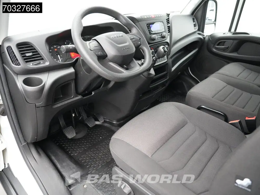 Iveco Daily 3.0L Laadklep Dubbellucht Bakwagen Airco C uit 2024, foto 3
