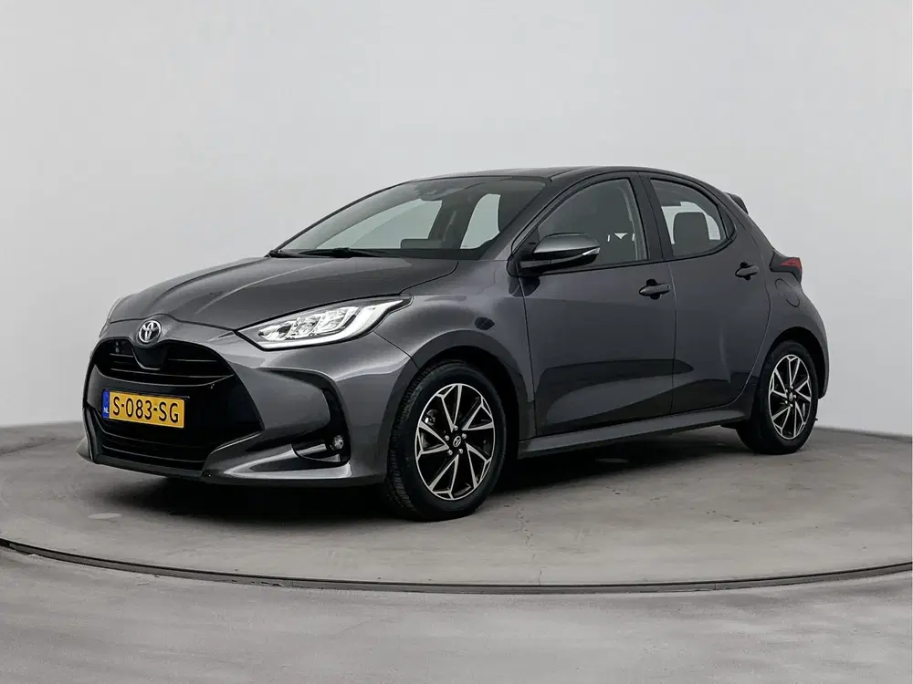 Toyota Yaris 1.5 Hybrid Dynamic uit 2023