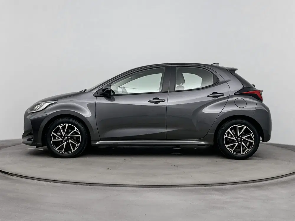 Toyota Yaris 1.5 Hybrid Dynamic uit 2023, foto 3