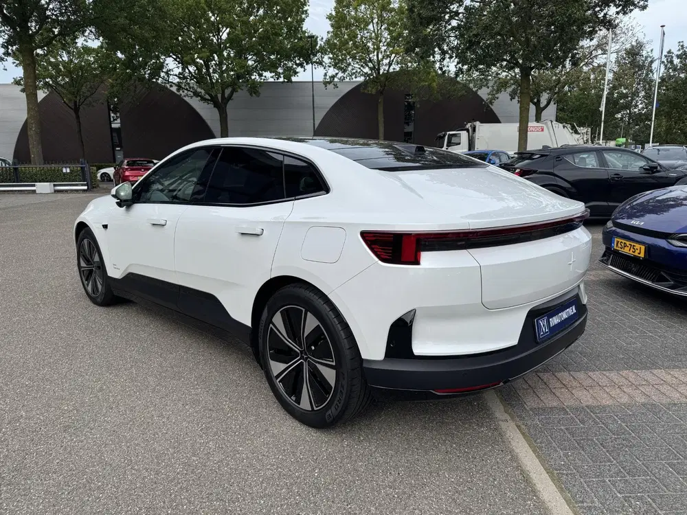 Polestar 4 Long Range Dual motor 100 kWh uit 2026, foto 3