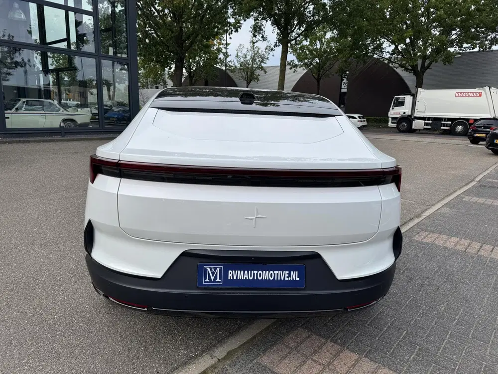 Polestar 4 Long Range Dual motor 100 kWh uit 2026, foto 4