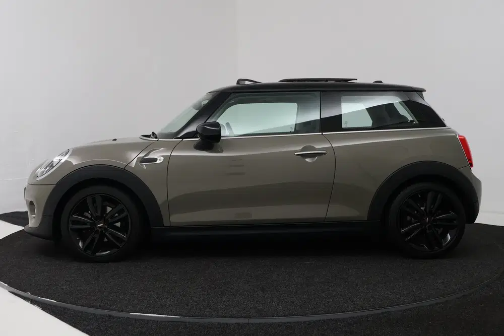 Mini Cooper 1.5 Cooper Pepper (PANORAMADAK uit 2019, foto 2