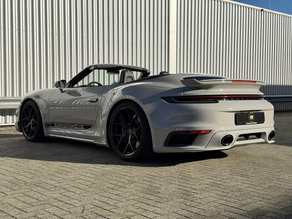 Porsche 911 3.8 Turbo S 992 uit 2021, foto 7