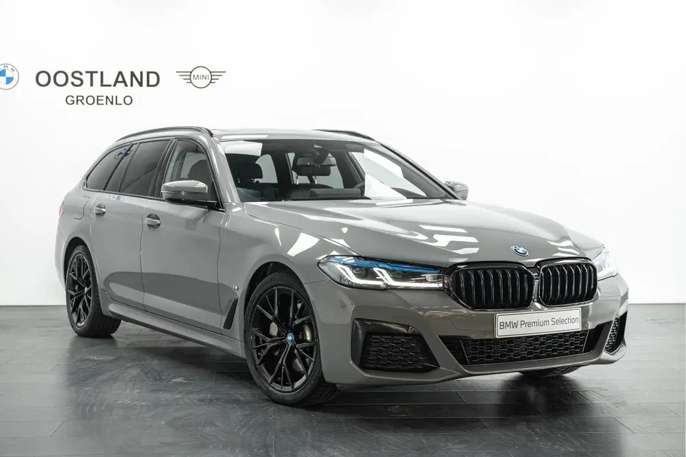 BMW 5-serie 520e High Executive M Sport Automaat uit 2022, foto 11
