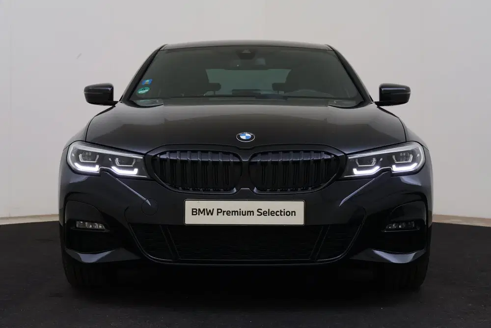 BMW 3-serie 330e High Executive M Sport Automaat uit 2021, foto 4