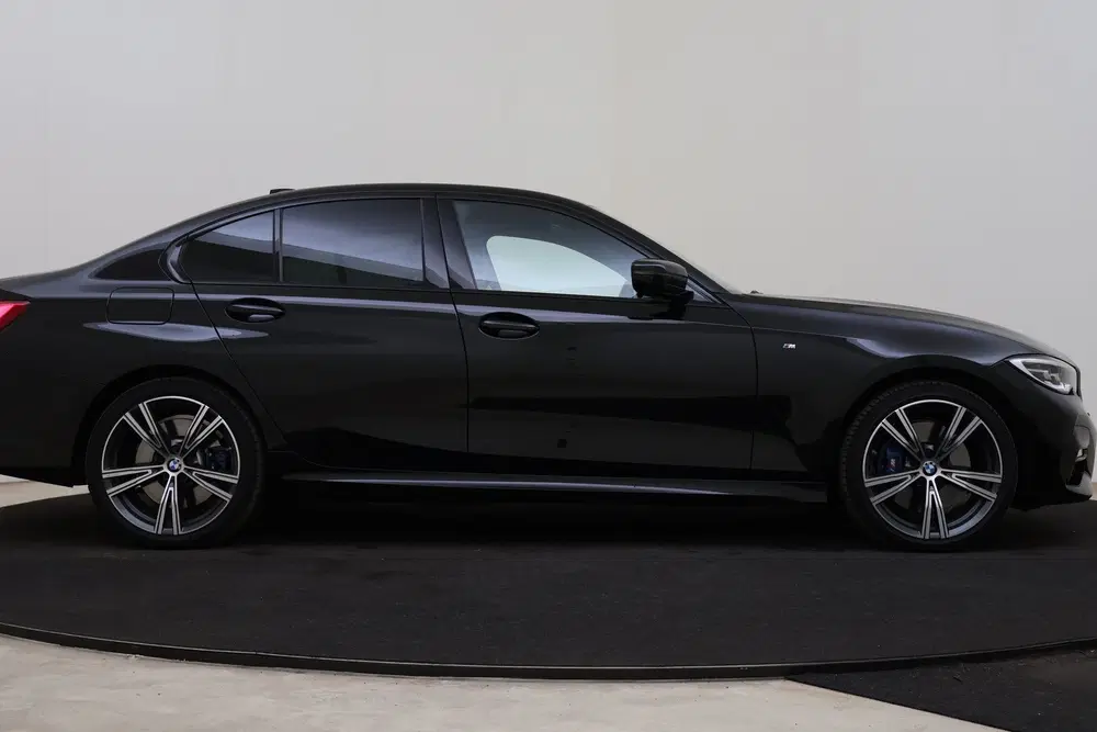 BMW 3-serie 330e High Executive M Sport Automaat uit 2021, foto 7