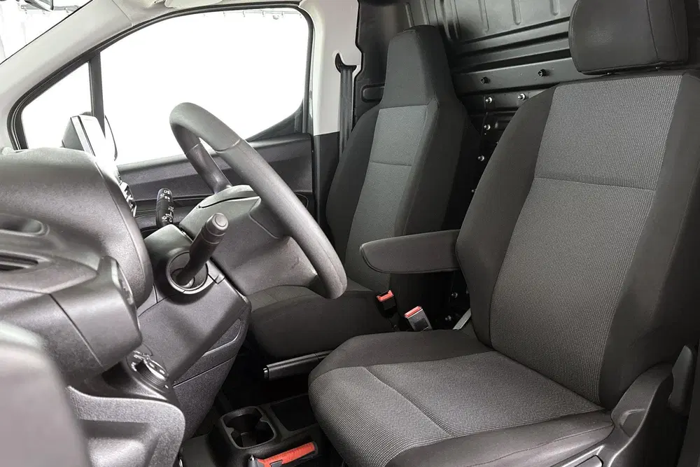 Opel Combo 1.5D L2H1 Standaard Navigatie Camera Apple uit 2023, foto 6
