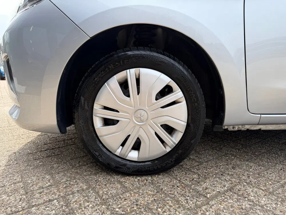 Mitsubishi Space Star Space Star 1.2 Connect+ (bj 2023) uit 2023, foto 12
