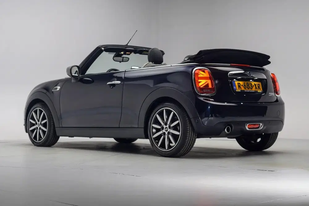 Mini Cabrio 1.5 Cooper Chili Aut. [ LED Half leder Har uit 2019, foto 3