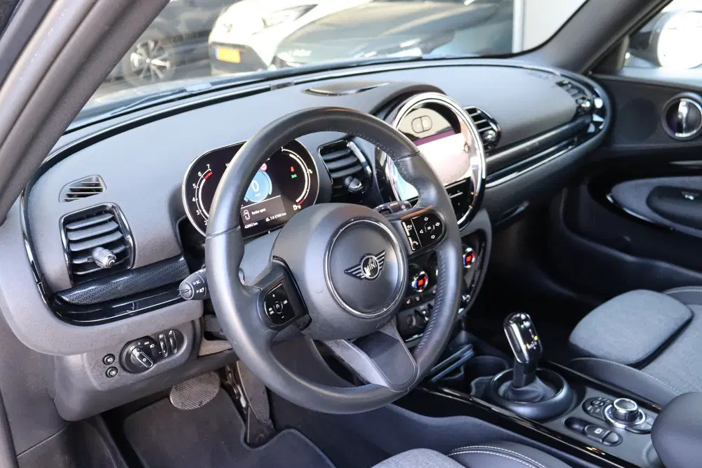 Mini Clubman Cooper Classic Automaat uit 2024, foto 13