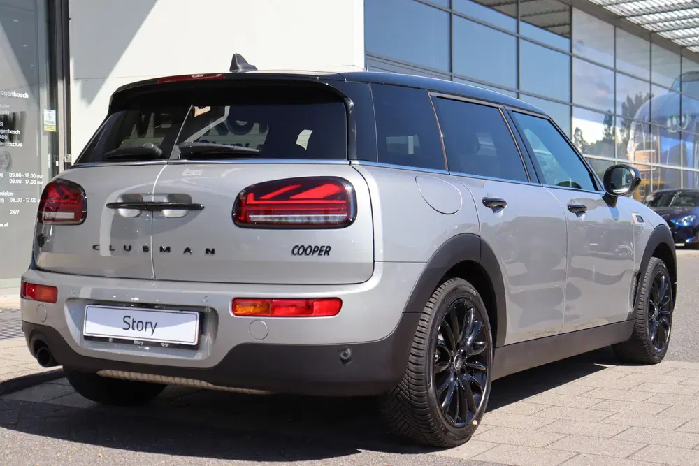 Mini Clubman Cooper Classic Automaat uit 2024, foto 8