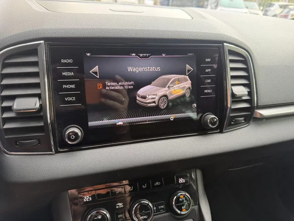Skoda Karoq 1.5 TSI ACT Business Edition Full LED uit 2023, foto 14