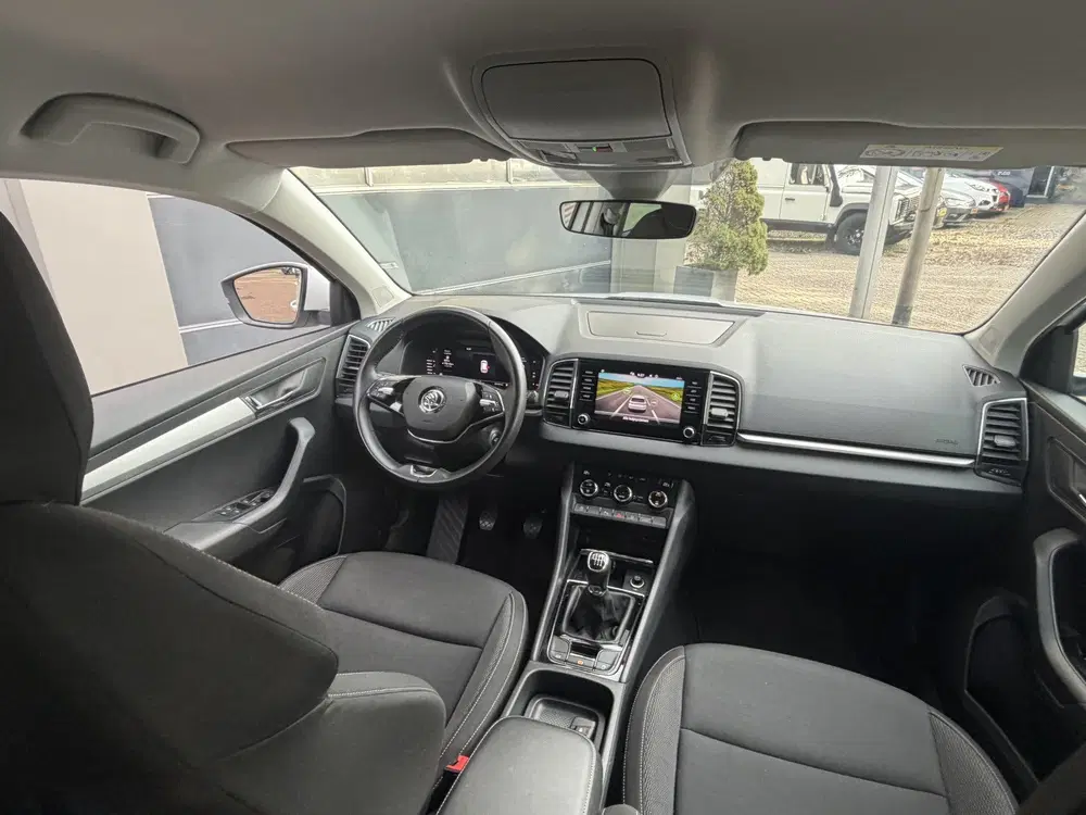 Skoda Karoq 1.5 TSI ACT Business Edition Full LED uit 2023, foto 8