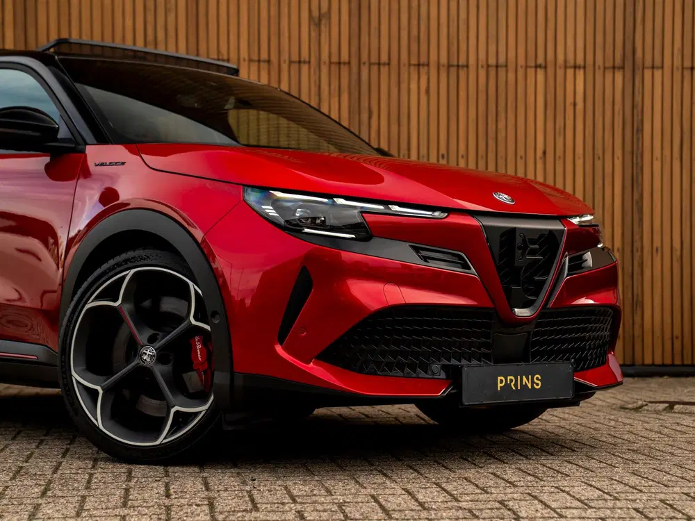 Alfa Romeo Junior Elettrica Veloce 54 kWh uit 2025, foto 15