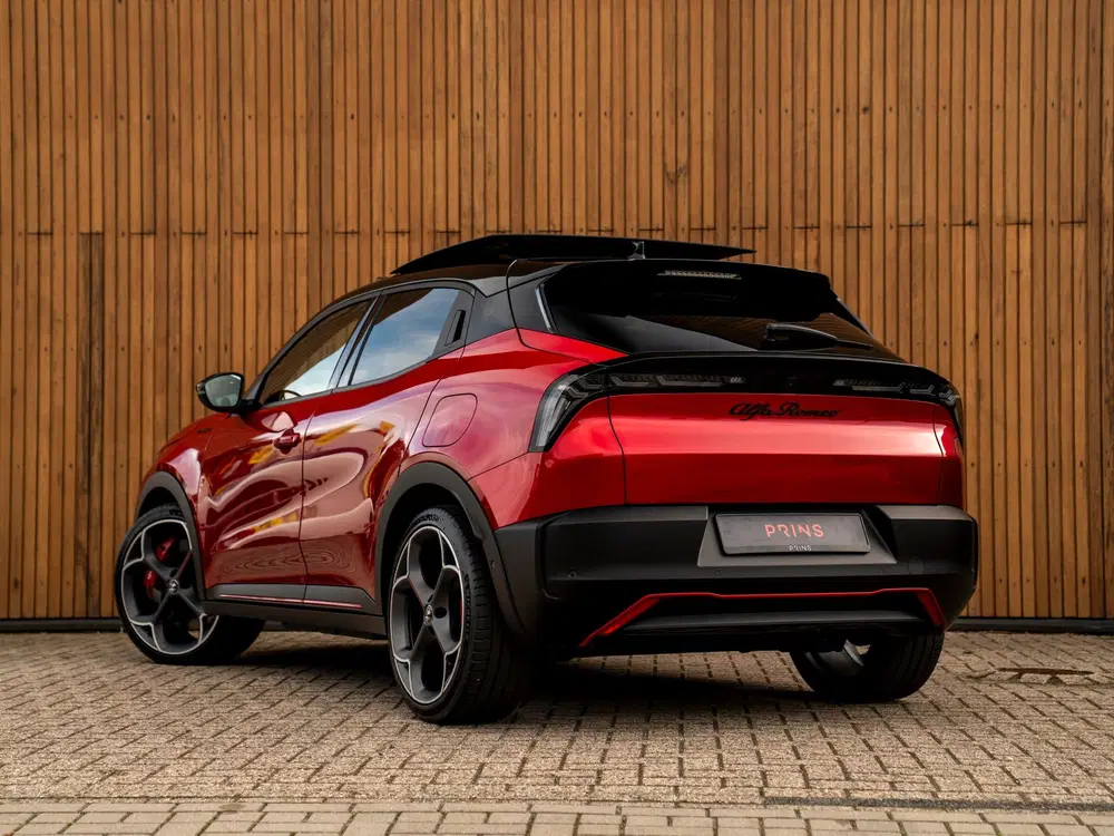 Alfa Romeo Junior Elettrica Veloce 54 kWh uit 2025, foto 6