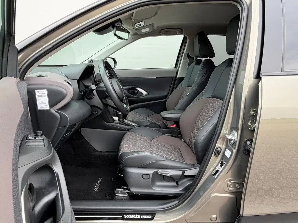Toyota Yaris Cross TOYOTA YARIS CROSS 1.5 Hybrid Executive uit 2025, foto 4