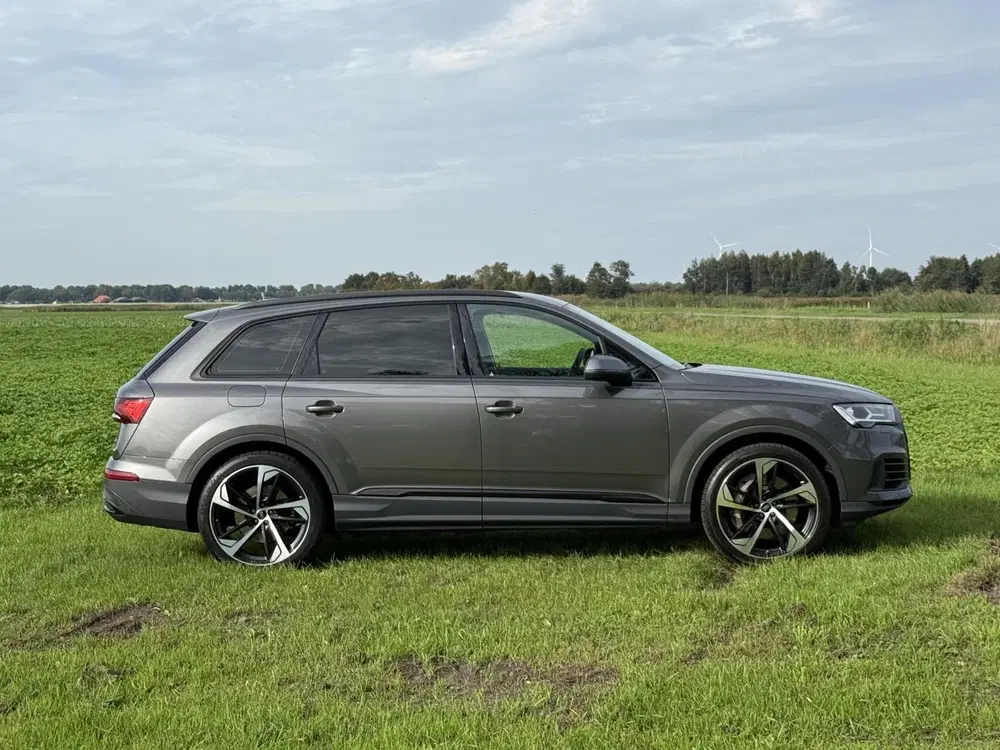 Audi Q7 55 TFSI e quattro Pro Line S uit 2021, foto 10