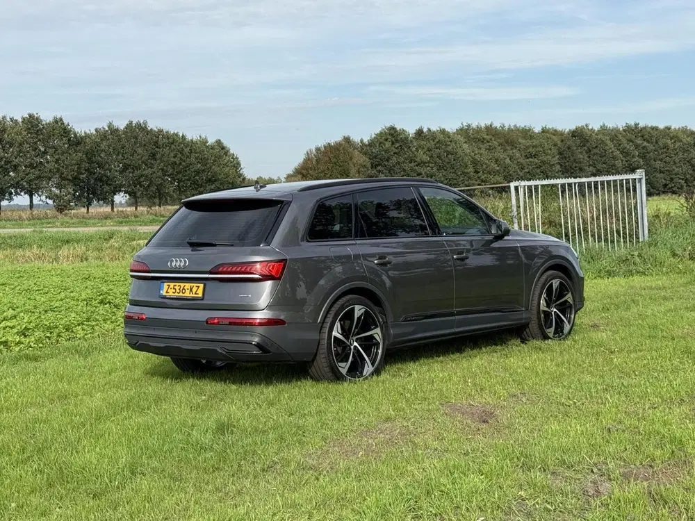 Audi Q7 55 TFSI e quattro Pro Line S uit 2021, foto 12