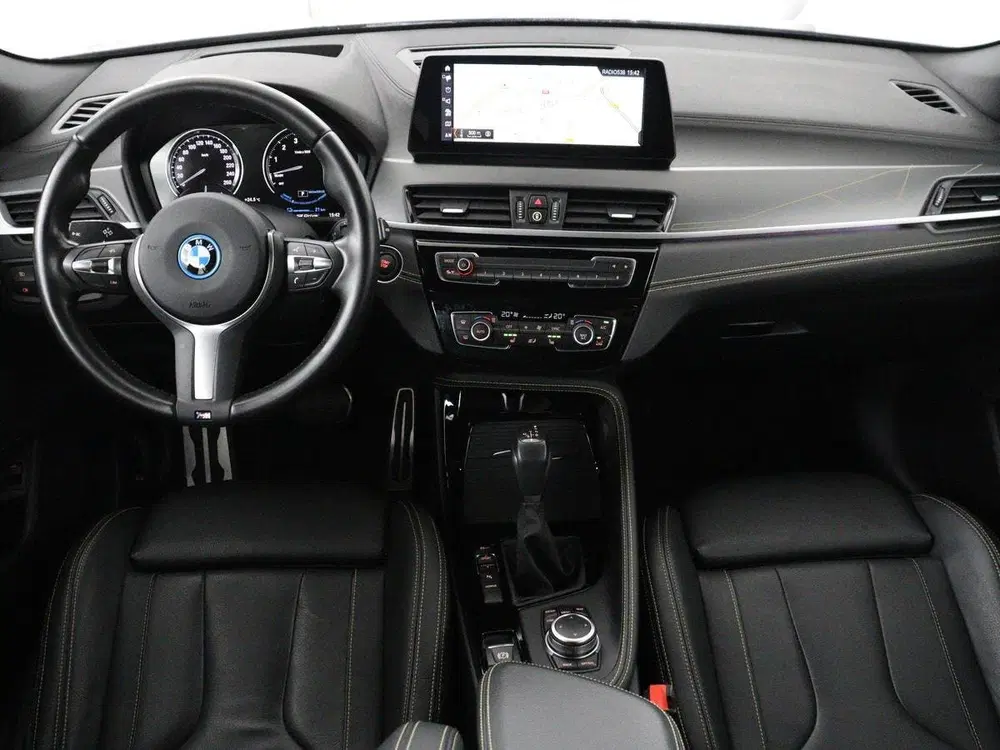 BMW X2 xDrive25e Goldplay Edition uit 2023, foto 12