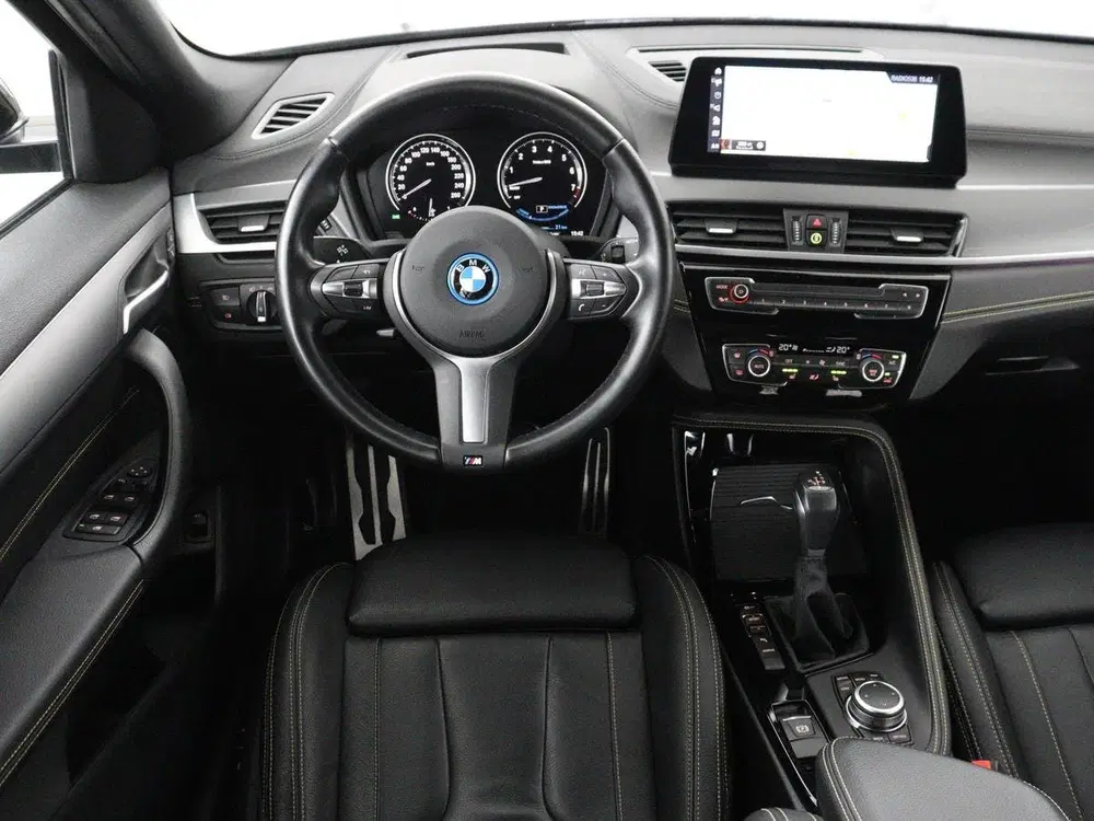 BMW X2 xDrive25e Goldplay Edition uit 2023, foto 3