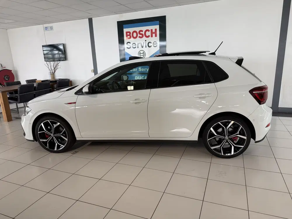 Volkswagen Polo 2.0 TSI GTI Panoramadak uit 2022, foto 2