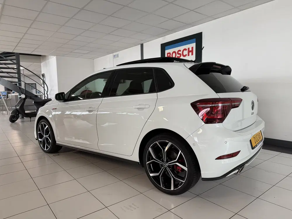 Volkswagen Polo 2.0 TSI GTI Panoramadak uit 2022, foto 3